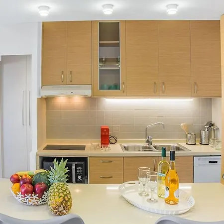 Urban Village Apartment Hersonissos  Esterno foto